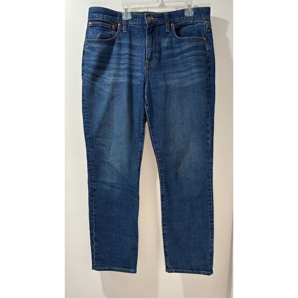 J. Crew women’s boyfriend slim medium wash jeans size 8 29.    #17-0448